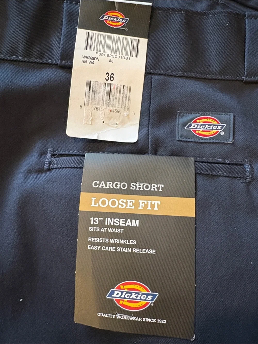 Dickies’s men’s size 36 loose fit cargo shorts 13” baggy